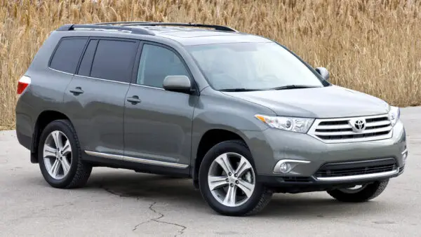 Toyota Highlander 2010 – Weekly, Monthly & Yearly Rental in Abuja, Nigeria