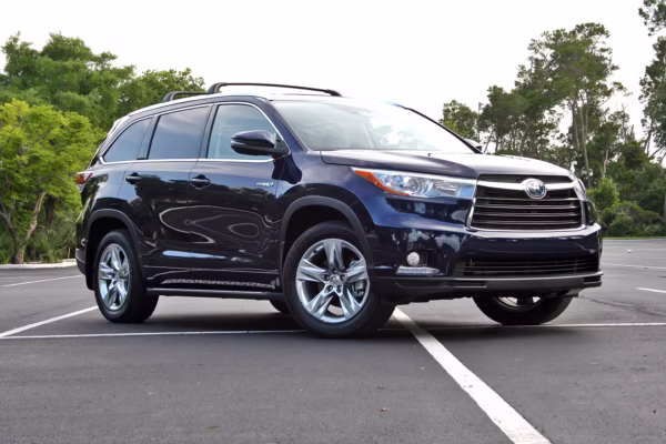 Toyota Highlander 2015 – Weekly, Monthly & Yearly Rental in Abuja, Nigeria